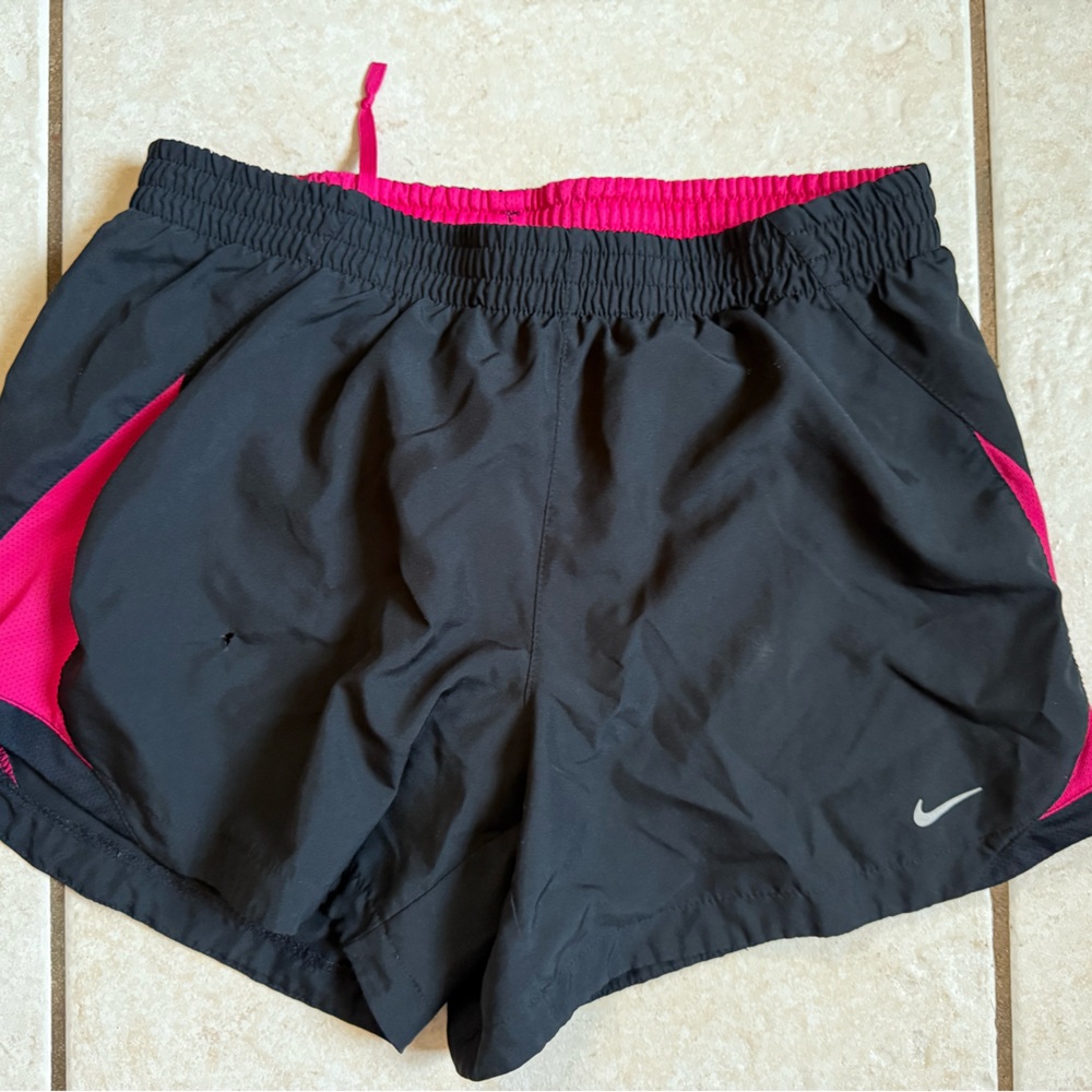 Nike Women's Athletic Shorts in Black and Pink
